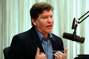 Celebrity Coach Offers Tips for Dating and Relationships